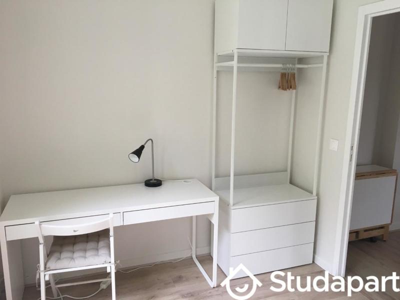Chambre - 10 m² - 1 pièce