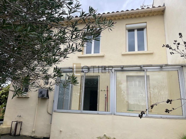Maison - 89 m² - 5 pièces