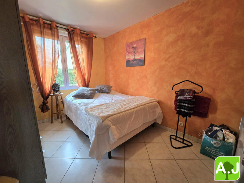 Maison traditionnelle - 90 m² - 5 pièces