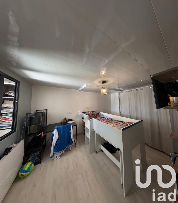 Maison - 143 m² - 8 pièces