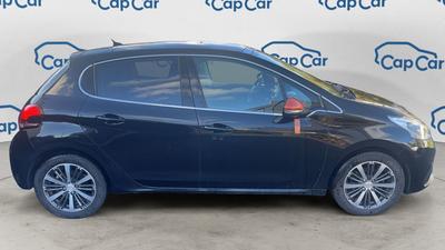 Peugeot 208 1.2 PureTech 110 Roland Garros