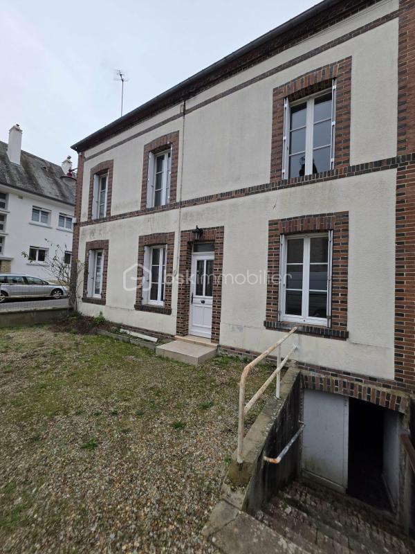 Maison de bourg - 89 m² - 4 pièces
