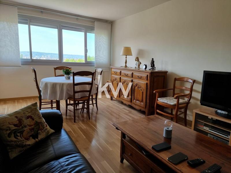 Appartement - 82 m² - 4 pièces