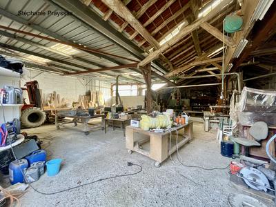 Local commercial - 521 m²