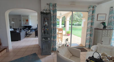 Villa - 220 m² - 8 pièces