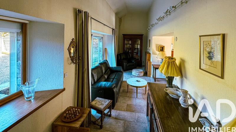 Maison - 278 m² - 12 pièces