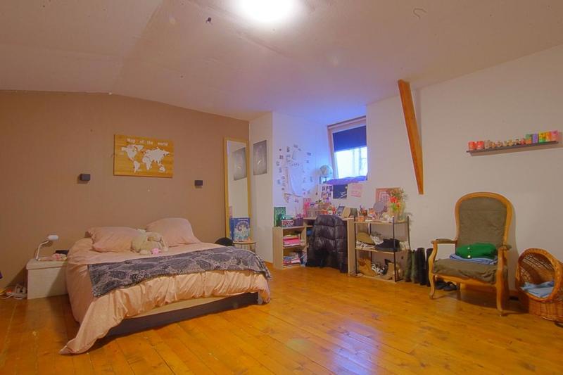 Maison - 186 m² - 6 pièces