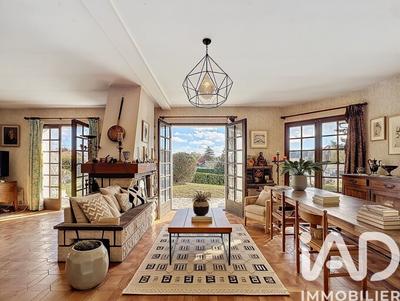 Maison - 190 m² - 8 pièces