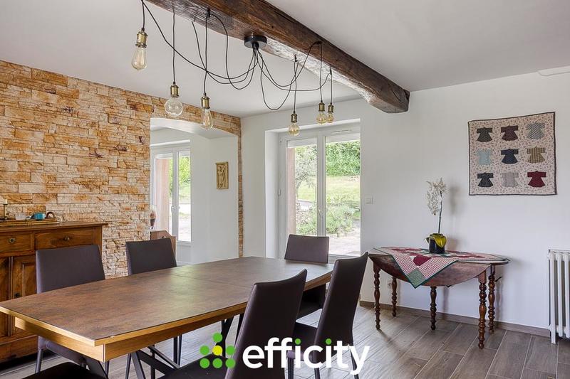 Villa - 244 m² - 6 pièces