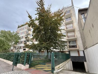 Parking / Garage - 10 m²