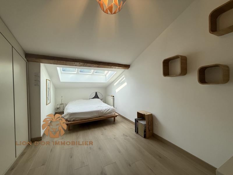 Loft - 76 m² - 3 pièces