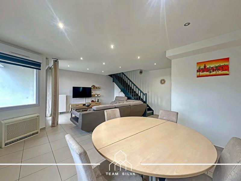 Appartement - 105 m² - 5 pièces