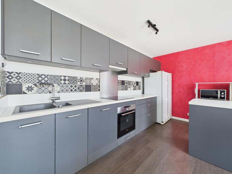 Appartement - 85 m² - 4 pièces