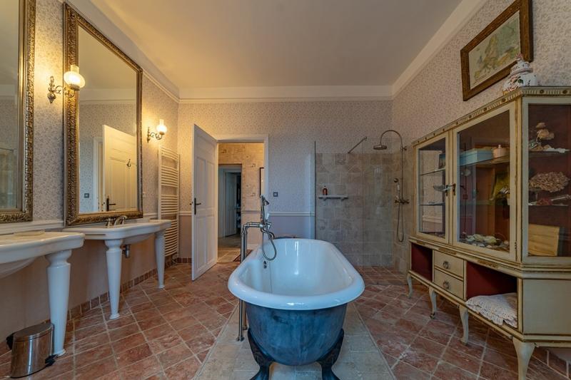 Manoir - 600 m² - 15 pièces