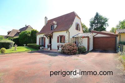 Maison traditionnelle - 95 m² - 7 pièces