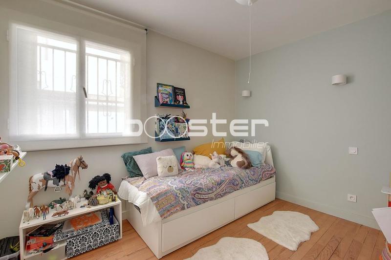 Appartement ancien - 81 m² - 4 pièces