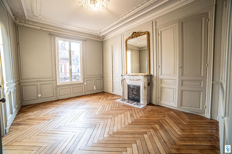 Appartement - 143 m² - 5 pièces