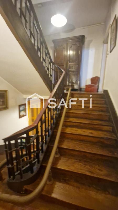 Maison - 186 m² - 6 pièces