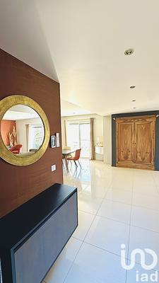 Maison - 220 m² - 6 pièces