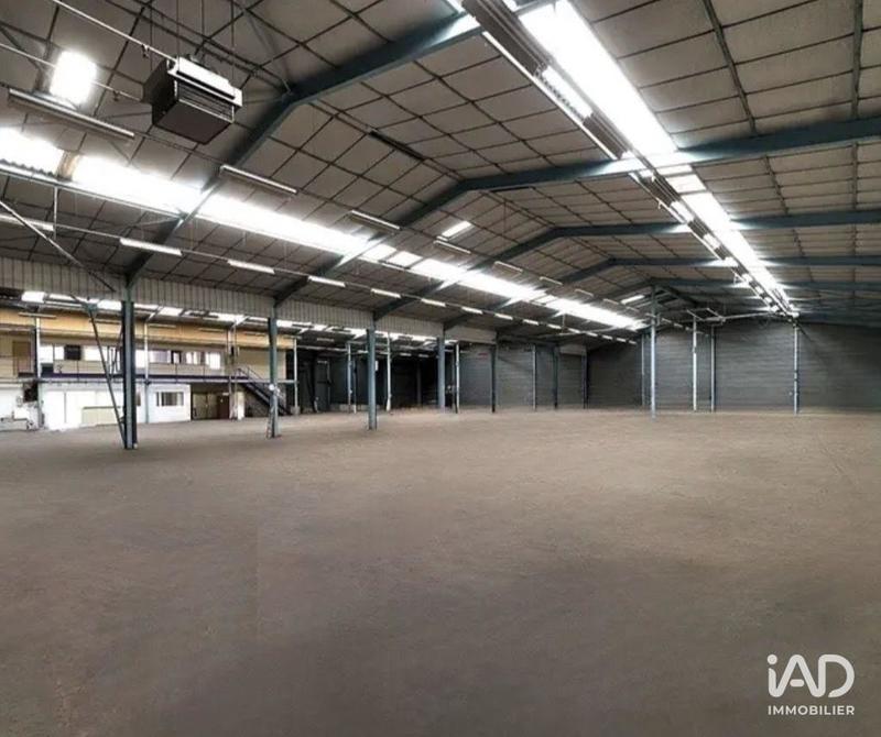 Local commercial - 2 820 m²