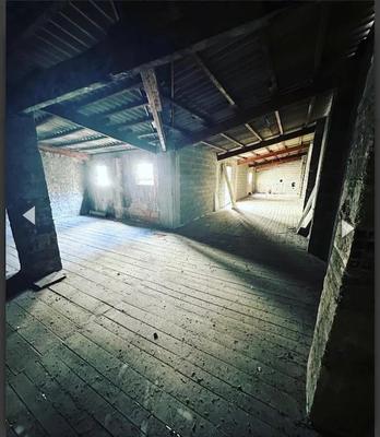 Appartement atelier - 330 m²