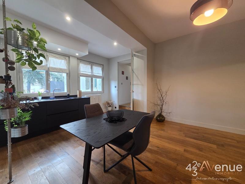 Appartement - 128 m² - 5 pièces