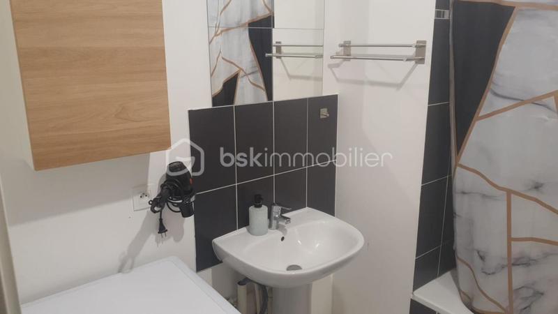 Appartement - 5 094 m² - 3 pièces