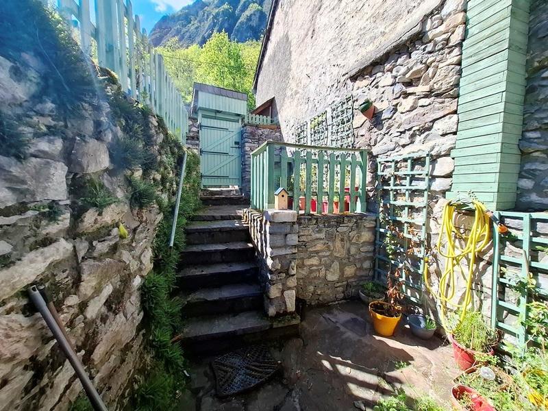 Maison traditionnelle - 81 m² - 4 pièces