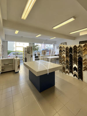 Fonds de commerce - 117 m²