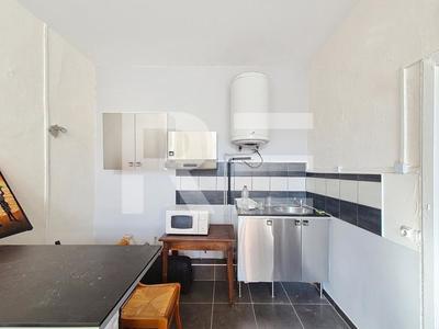 Immeuble - 85 m² - 5 pièces