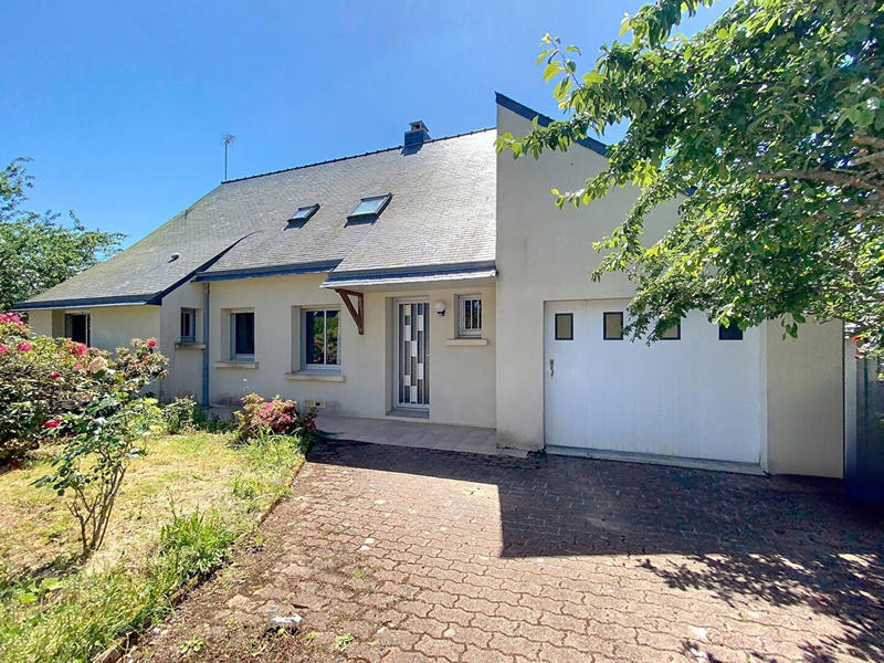 Maison - 143 m² - 5 pièces