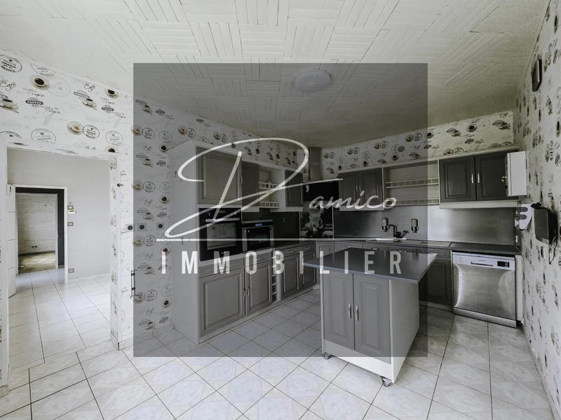 Maison - 110 m² - 7 pièces