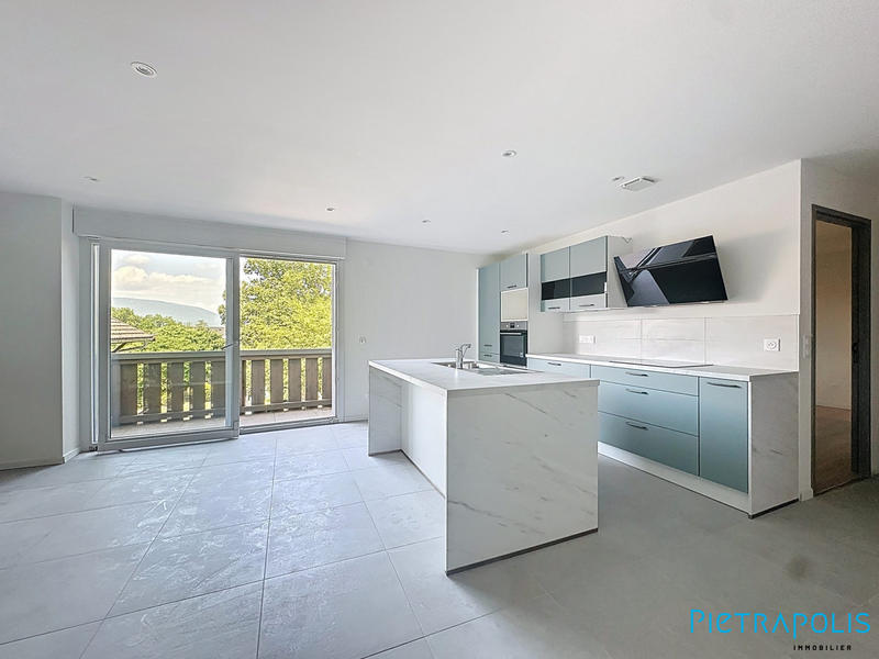 Duplex - 121 m² - 5 pièces