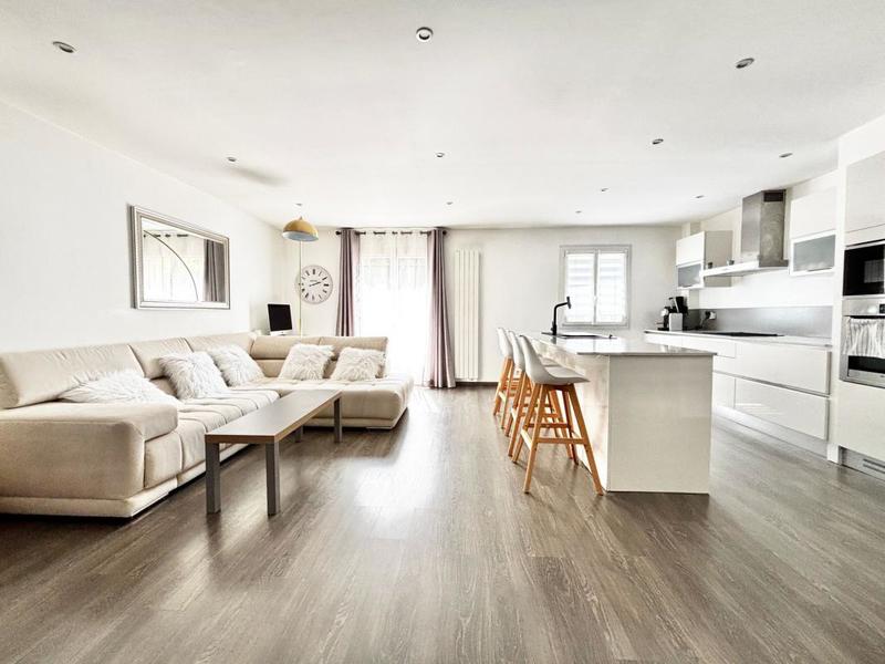 Maison - 110 m² - 5 pièces