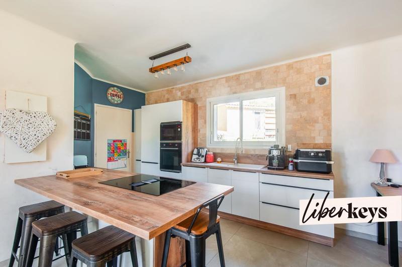 Maison - 171 m² - 6 pièces