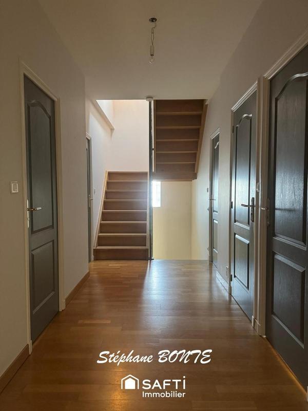 Maison - 180 m² - 6 pièces