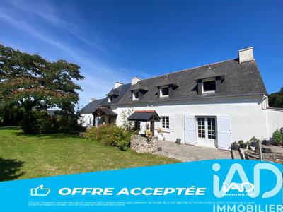 Maison - 252 m² - 10 pièces