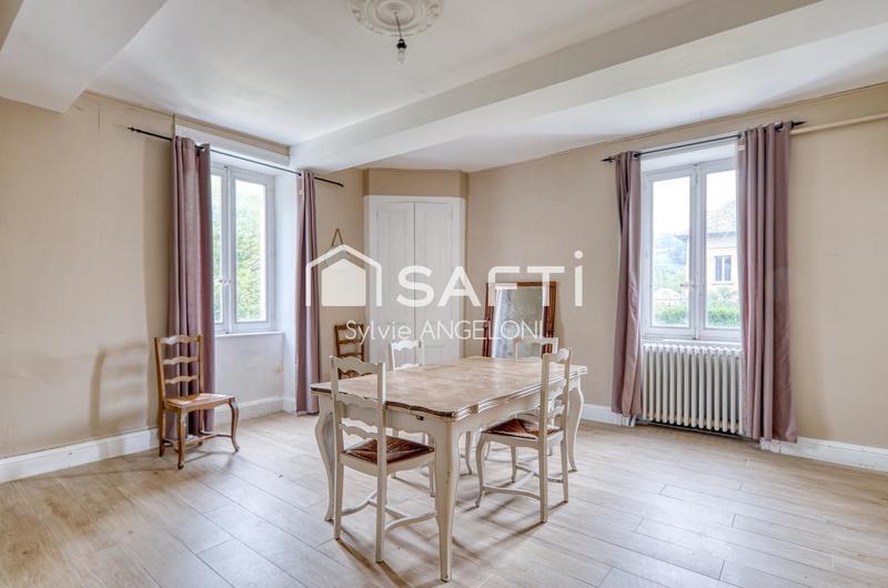 Maison - 195 m² - 6 pièces