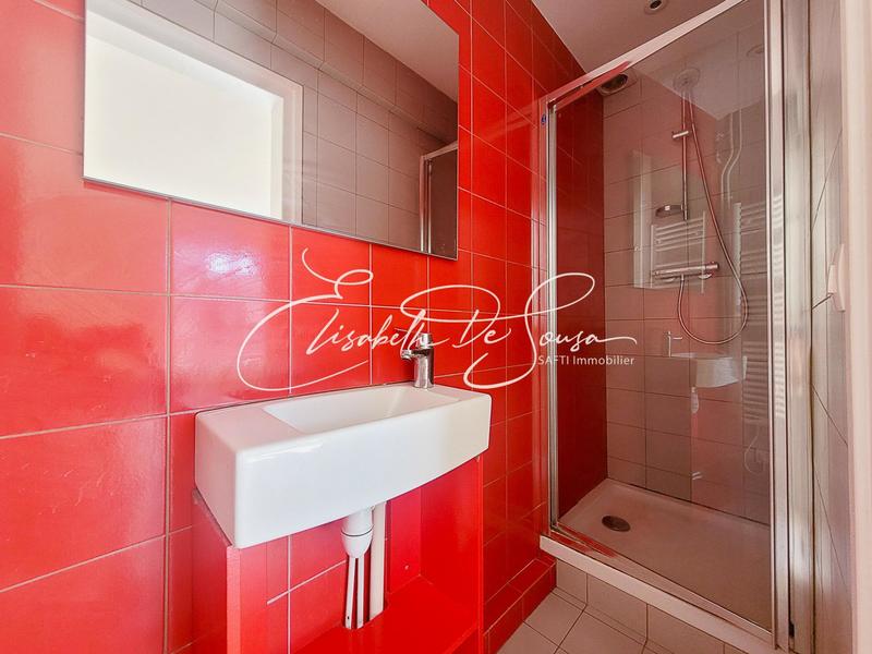 Appartement - 144 m² - 6 pièces