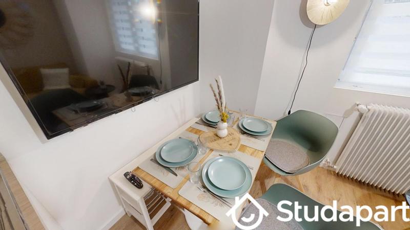 Chambre - 10 m² - 1 pièce