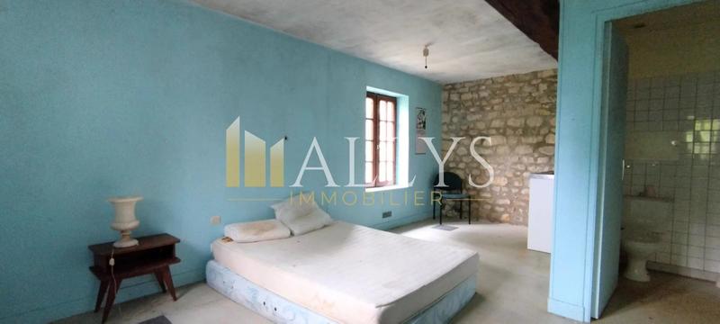 Local commercial - 2 101 m²