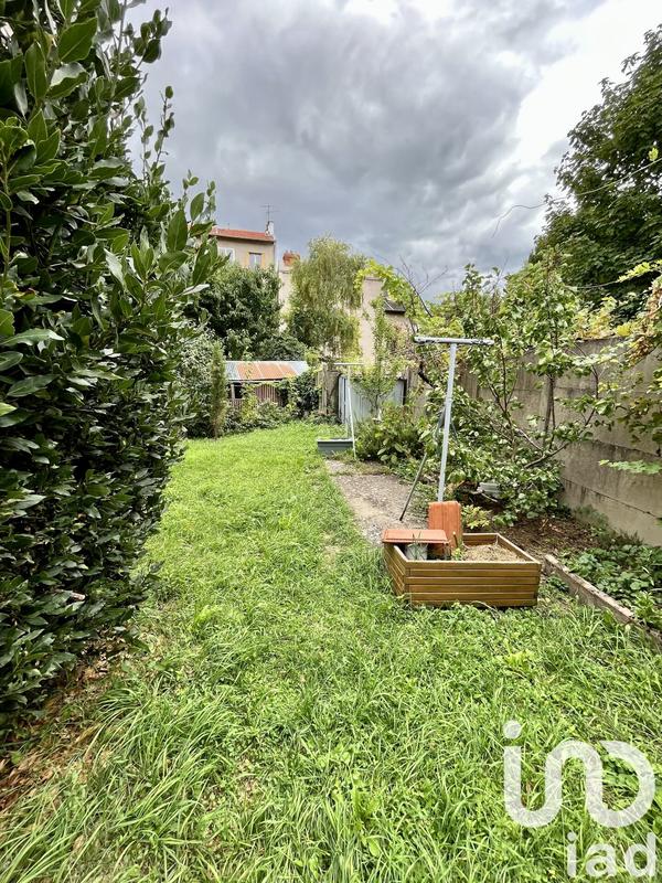 Maison - 90 m² - 5 pièces