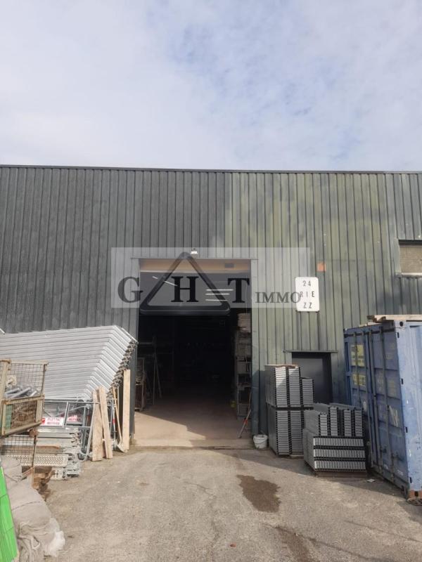 Entrepôt - 350 m²