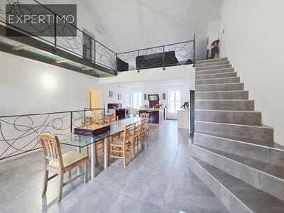 Maison de village - 278 m² - 10 pièces