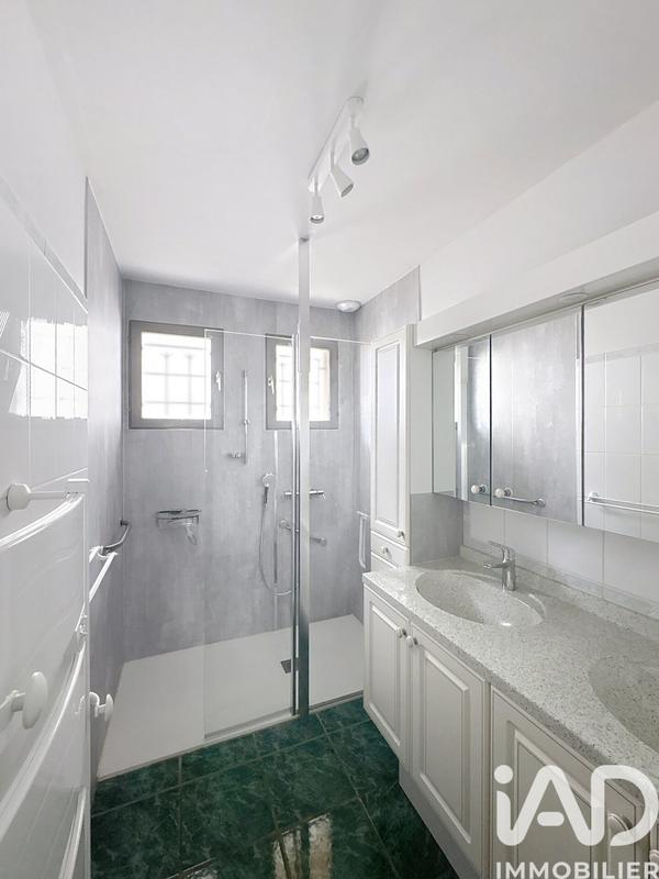 Maison - 140 m² - 10 pièces