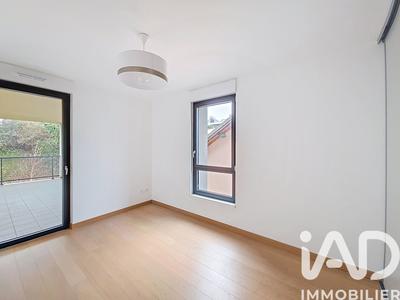 Appartement - 90 m² - 4 pièces