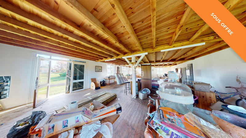 Maison - 382 m² - 9 pièces