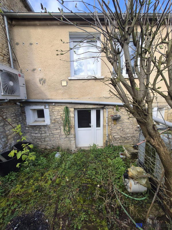 Maison - 104 m² - 4 pièces