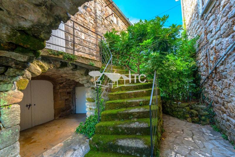 Maison - 94 m² - 4 pièces