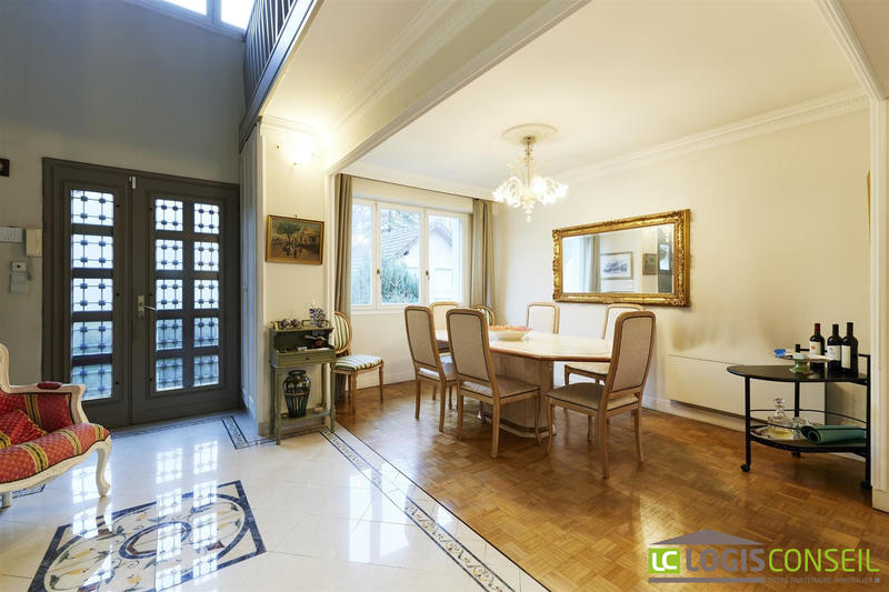 Maison - 142 m² - 6 pièces